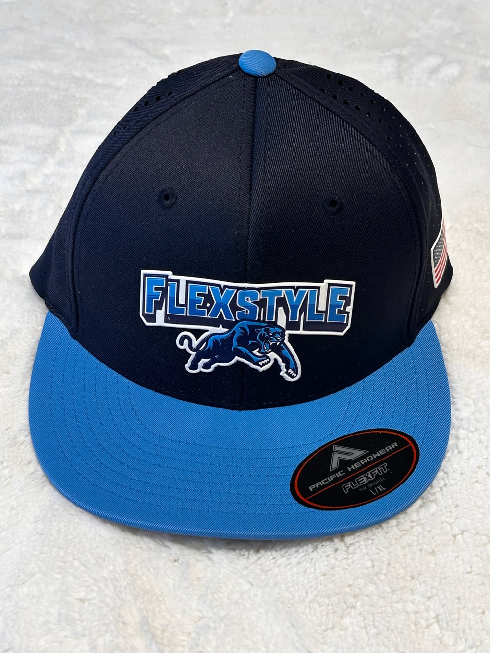 Pacifica Two-Tone Black and Gray Performance Hat